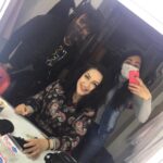 Ulviye Karaca Instagram - Kamera arkasında bizi hazırlayan sevgili arkadaşlarım var🌸💞Güne başladık bile💞💞💞