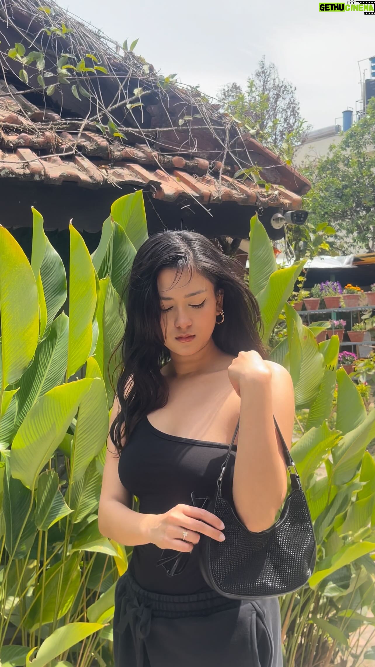 Upasana Singh Thakuri Instagram - @kara.fits ko para man parcha malai