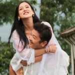 Upasana Singh Thakuri Instagram - हाम्रो चलचित्र ‘हातीछाप’ को गीत ‘मायालु’ यही पौष १३ गते प्रसारण हुदैछ ! आशा गर्दछु हजुरहरुलाई मनपर्ने छ 🫶🏻 🎬 🍿 Photo courtesy @akashrawal2345