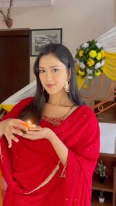 Upasana Singh Thakuri Instagram - तिहार को शुभकामना ❤️✨ I stumbled upon this incredible video of @parakramrana & I was totally awestruck. Couldn’t resist creating one myself. Thank you for being the muse 🫶🏻