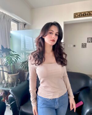 Urvashi Pardeshi Instagram - Foto dump ✨