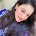 Urvashi Pardeshi Instagram – How is your Sunday going ? ♥️