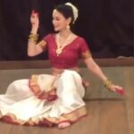 Urvashi Pardeshi Instagram - Ek din hum hum nahi rahenge, tum tum nahi raho go, rahengi toh bas yaadein inn tasveero mai qaid. ♥️ Pardon my moms shaky videography 🌝 #random