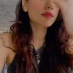 Urvashi Pardeshi Instagram - Phir hum chale gaye Goa aur hum ne khaayi roti 😄 Fir humne realise kiya ki “no place is far enough from your own thoughts and feelings.” ✨ . #Goa