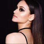 Urvashi Pardeshi Instagram - Dark eyes that can see the darkness in you. 🙂