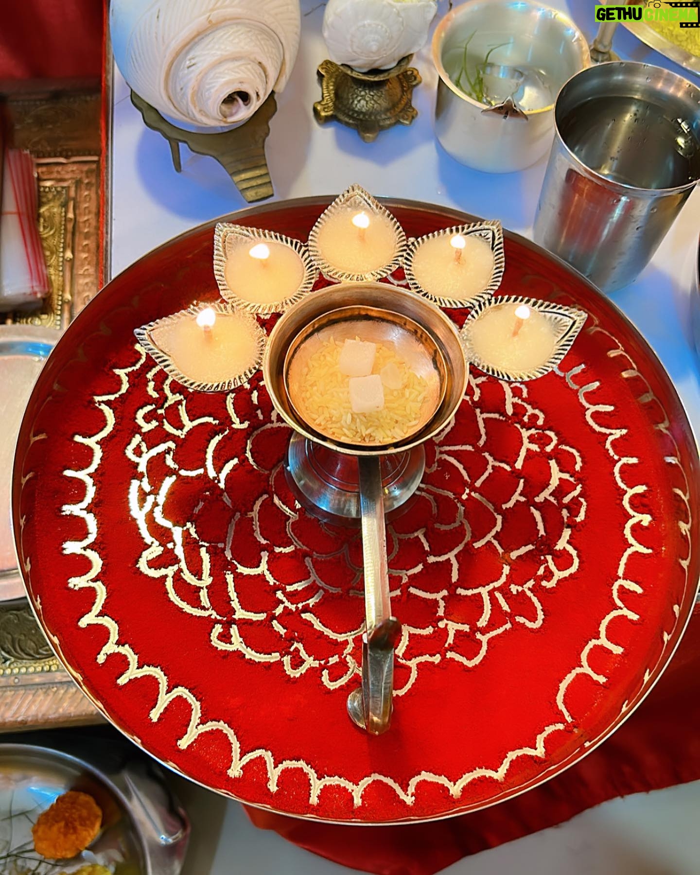 Urvashi Pardeshi Instagram - 🥹 End to my most favourite time of the year. 🥹 Goodbye Bappa, you’ll be dearly missed. ✨ Until next time.