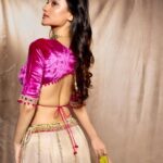 Urvashi Pardeshi Instagram - 💕 Festive Collection 2023✨✨ Outfit and Styled:- @_mamtajadhav_ Photographer:- @thaklife Videographer:- @ds_dholakiya_916 Hair & Make-up:- @niyati_kothari Production:- @ankitaadeshra @kunal_jadhav7 #festivecollection #diwali2023 #mamtajadhavlabel #indianwear #womenfashion #trending #modernindianwear #traditionalindianwear #womenswear