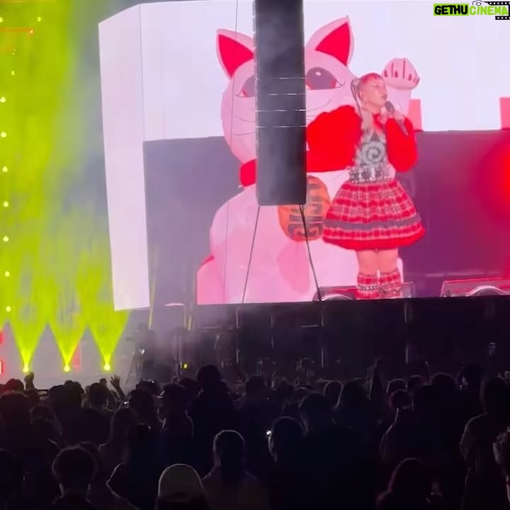 Utaha Instagram - . DREAM FUTURE MUSIC FESTIVAL 2023 in 杭州❤️ 人生初海外フェス、最高のバイブスでした! Kawaii~~˚✧₊⁎❝᷀ົཽ≀ˍ̮ ❝᷀ົཽ⁎⁺˳✧༚ 谢谢!我爱你♡ アジアツアーはじまりました‼️ 2週間半ほど海外!ドキドキ 日本のファンのみなさんのラブリ〜でサイキョ〜なパワ〜を届けてくださいな🫶 photo by 杭州夢想未來音樂節2023 stylist: @misaishibashi_ costume : @pazzo_doll_ @jubilee.jubilee