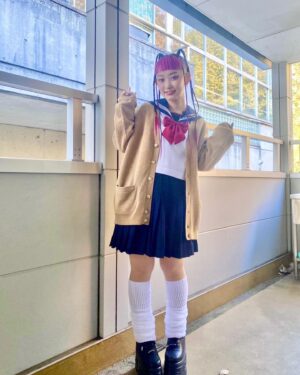 Utaha Instagram - .
「新しいカギ」( @atarashiikagi )の学校かくれんぼに参戦させていただきました🏫💖

大人になってやるかくれんぼ楽しかった！！
ちょいｷﾞｬﾙセーラー服ʕ•ᴥ•ʔ.｡.:*☆