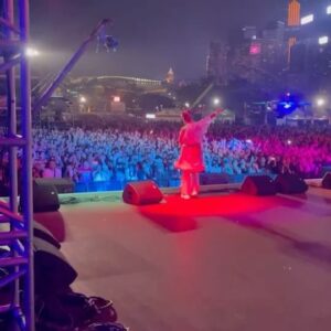 Utaha Instagram - .
thank you Clockenflap🕺💖
アジアツアー最後に最高なライブ！
【 @clockenflap 】

香港のみんな最高の盛り上がりをありがとう🫶
「かわ？」「いい〜！」を世界のみんなとできて嬉しいっ！
Kawaiiは最高DANEʕ⁎̯͡⁎ʔ༄⁎⁺˳✧༚

また世界に遊びにいきます‼️
あいしてるよーっ‼️‼️

photographer: @yokoyamarock 
stylist: @misaishibashi_ 
@starry_uff 
@frufru__official