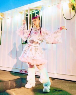 Utaha Instagram - .
thank you Clockenflap🕺💖
アジアツアー最後に最高なライブ！
【 @clockenflap 】

香港のみんな最高の盛り上がりをありがとう🫶
「かわ？」「いい〜！」を世界のみんなとできて嬉しいっ！
Kawaiiは最高DANEʕ⁎̯͡⁎ʔ༄⁎⁺˳✧༚

また世界に遊びにいきます‼️
あいしてるよーっ‼️‼️

photographer: @yokoyamarock 
stylist: @misaishibashi_ 
@starry_uff 
@frufru__official