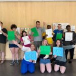 Véronique Cloutier Instagram - 💚 GRANDE ANNONCE 💚 Grâce à votre incroyable support, la campagne Différent comme toi a amassé un impressionnant total de 670 400$! Ce montant record nous donne un grand élan pour continuer de déployer nos projets de Maison Véro & Louis à travers le Québec. 🌟 C'est grâce à vous tous·tes qui avez embarqué dans la vague pour devenir ambassadeur·rices de la différence en arborant la collection que nous pouvons faire une réelle différence! 🫶🏼 Merci à nos fidèles partenaires : @ronafr, @aubainerie et la grande famille de ROUGE! @107.3_rouge @cloutierv @zemorissette @guylou_guay_