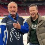 Véronique Cloutier Instagram – C’est aujourd’hui qu’a lieu la Coupe Fondation, au profit de la Fondation Véro & Louis et de la Fondation Barry F. Lorenzetti. Plusieurs joueurs de hockey professionnels et partenaires du milieu des affaires et artistique se joignent à nous pour une joute amicale qui vise à amasser des fonds pour deux causes importantes! 🏒🏆

Suivez-nous pour ne rien manquer de la journée! 🤩 Quelle équipe encouragez-vous? 👏🏻

@cloutierv @zemorissette @guylou_guay_ @bflcanada @fondation.lorenzetti @banquenationale @__broccolini