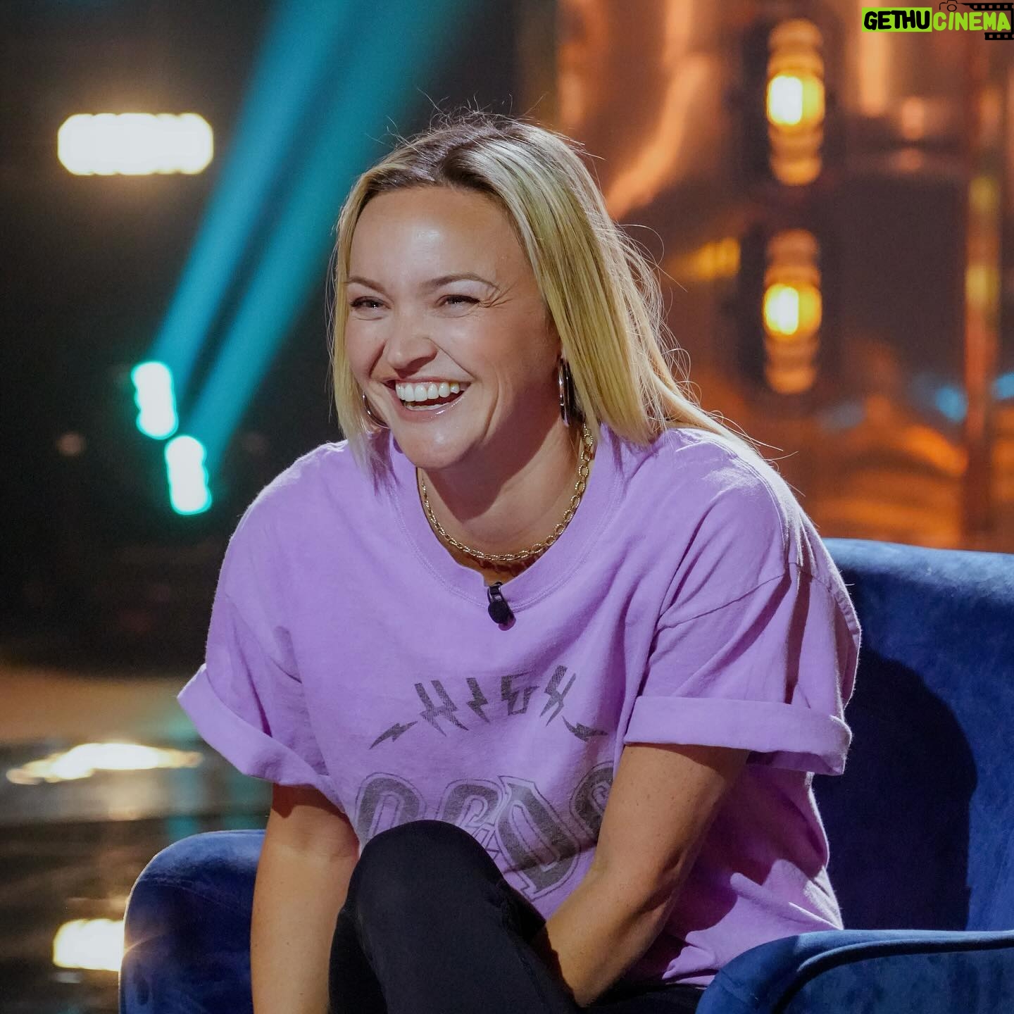 Véronique Cloutier Instagram - ⭐️ Ça s’annonce exceptionnel pour la FINALE DES Y avec Naadei, Alex Nevsky, Julie Ringuette et Bryan Audet qui seront sur scène ce soir! 📺 Vous ne voulez pas manquer ça, à 20H EN DIRECT, sur les ondes d’@icirctele et @icitoutv
