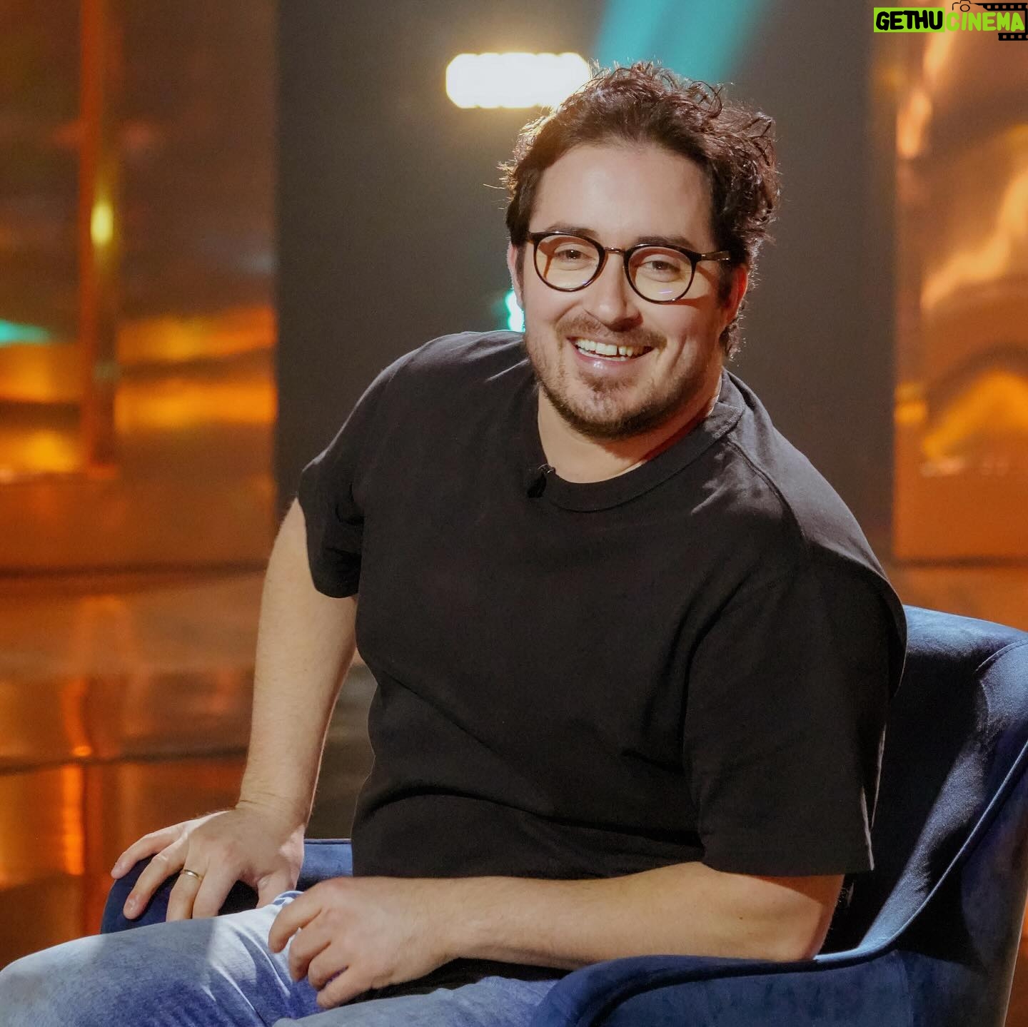 Véronique Cloutier Instagram - ⭐️ Ça s’annonce exceptionnel pour la FINALE DES Y avec Naadei, Alex Nevsky, Julie Ringuette et Bryan Audet qui seront sur scène ce soir! 📺 Vous ne voulez pas manquer ça, à 20H EN DIRECT, sur les ondes d’@icirctele et @icitoutv