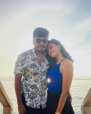 VJ Akshaya Instagram - Happy anniversary to us ! 3 years down and a million more to go 
@niyanthanmanisekaran ❤️😝

#3rdweddinganniversary #husband #marriagegoals #vjakshaya