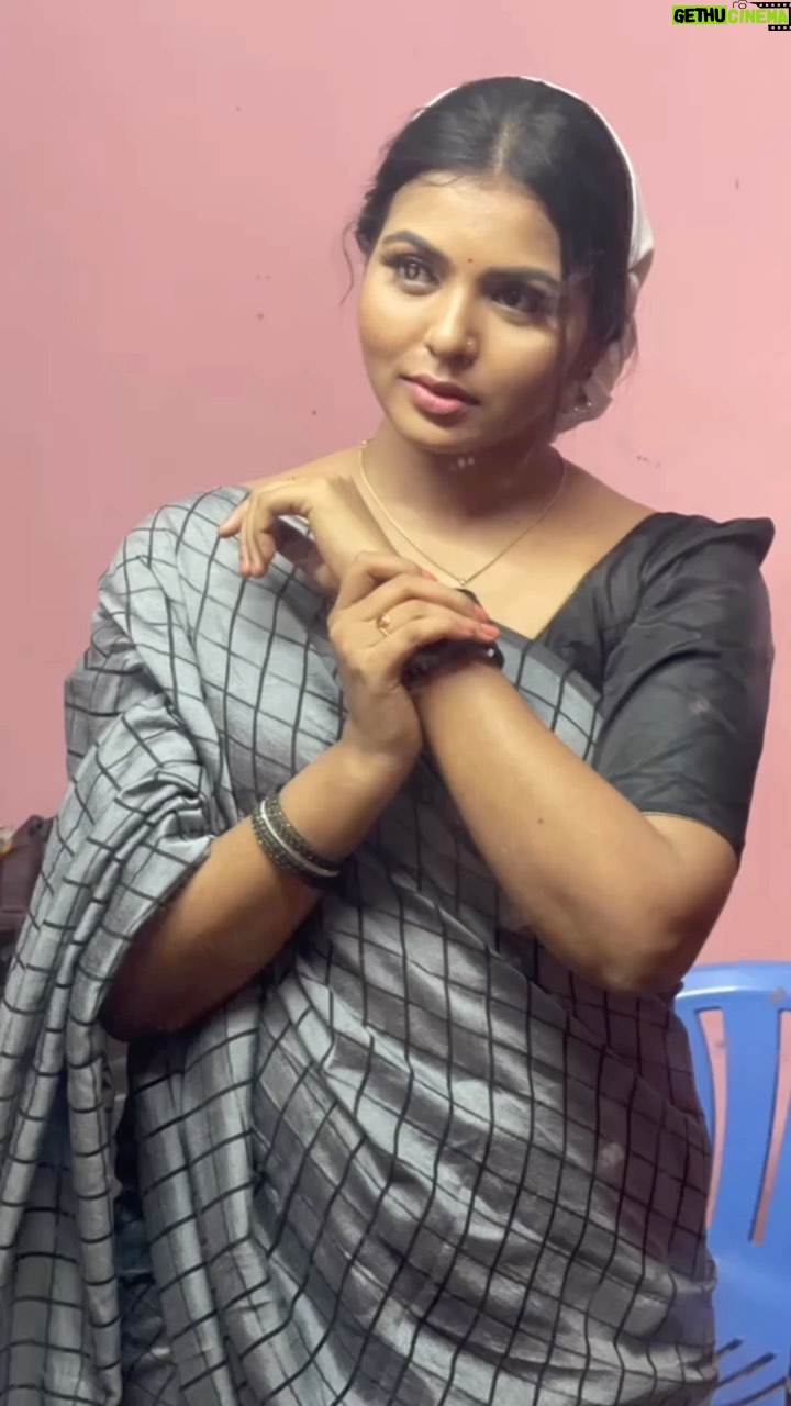 VJ Mounika - 865 Likes - Heyyy indha voice correct ah match achi nu nanikire ☺️🦋💫❤️
Important note #nofilter pa
Kunjam dirty mirror
#ponicorani set @kalaignartvofficial