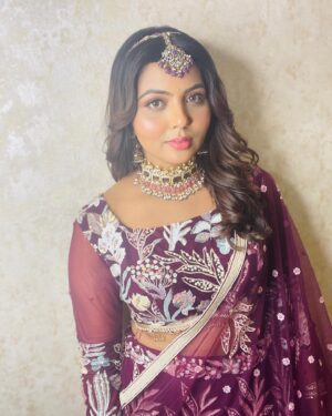 VJ Mounika Instagram - 🎆 #nofilter 

Makeup and hair : @honeylang_makeup_artist 
Jewellery: @chennai_jazz