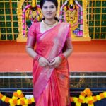 VJ Deepika Lakshmanapandi Instagram – Athistam oru vaatithn kathava thattumnu soluvanga athu crt thn but muyarchiyum nambikaiyum onnu ila 1000 kathavukala thuraka seiyum.

Aishwarya va ennoda payanam paathila mudinchithu but ipo enga mudinchatho angaiyae oru thodakam vanthuruku.

Ellarukum therinja oru visayam thn solla poren “oru porul namma kitta ilathapothn athoda Vali ennanu nammaku puriyum” ennakum nerayavae purinjethu nallavae therinjithu

Ipo athu therumpa kedachiruku. So athoda value ennaku nallavae theriyum.

Evalo nal ennakaga  feel pannavungalukum ipo ennaku wish panravangalukum rmba rmba nandri 🙏

Deepika’vukum Aishwarya kum ungaloda support and wishes epavum venum 

Anbae sivam ❤️

Love you guys and love you universe 💗
Thank God and Thank you all 💕

#vjdeepika