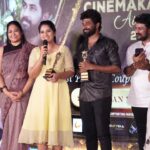 VJ Deepika Lakshmanapandi Instagram - Together we received our first award 🥹☺️ We are delighted to receive the "Cinemakaaran Award" Finally we got recognised for our recreation reels 🤩🥰🥰🥰 Many thanks to those who support and encourage us to do this kind of recreation videos😍😊💕 Thanks nanba @saravanavickram for being with me 💕 #vjdeepika