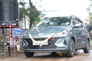 VJ Deepika Lakshmanapandi Instagram - Finally car vangiyachi 😁 💕

Another dream come true moment 🤩

Car ku enna name vaikalam comment la solunga 
My choice : Subramani 

#vjdeepika
#newcar
#i10 #dreamcometrue

Pc @gokul_krishnan_1010