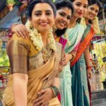VJ Deepika Lakshmanapandi Instagram - Pandian stores மருமகள்s 💕 Love you Akkas 😘 💕 Dhanam @sujithadhanush Meena @hemarajsathish_official Mullai @lavanyaa_official Myself Aishwarya #vjdeepika @venusinfotainment @vijaytelevision
