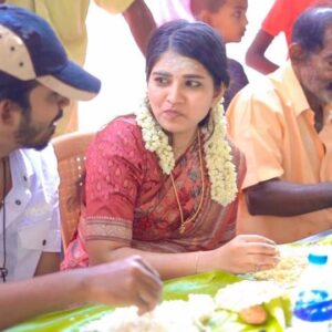 VJ Deepika Lakshmanapandi Instagram - Food = Peace ✌️ #villagelife Dop @gokul_krishnan_1010 #vjdeepika @seenuragav