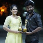 VJ Deepika Lakshmanapandi Instagram - Together we received our first award 🥹☺️ We are delighted to receive the "Cinemakaaran Award" Finally we got recognised for our recreation reels 🤩🥰🥰🥰 Many thanks to those who support and encourage us to do this kind of recreation videos😍😊💕 Thanks nanba @saravanavickram for being with me 💕 #vjdeepika