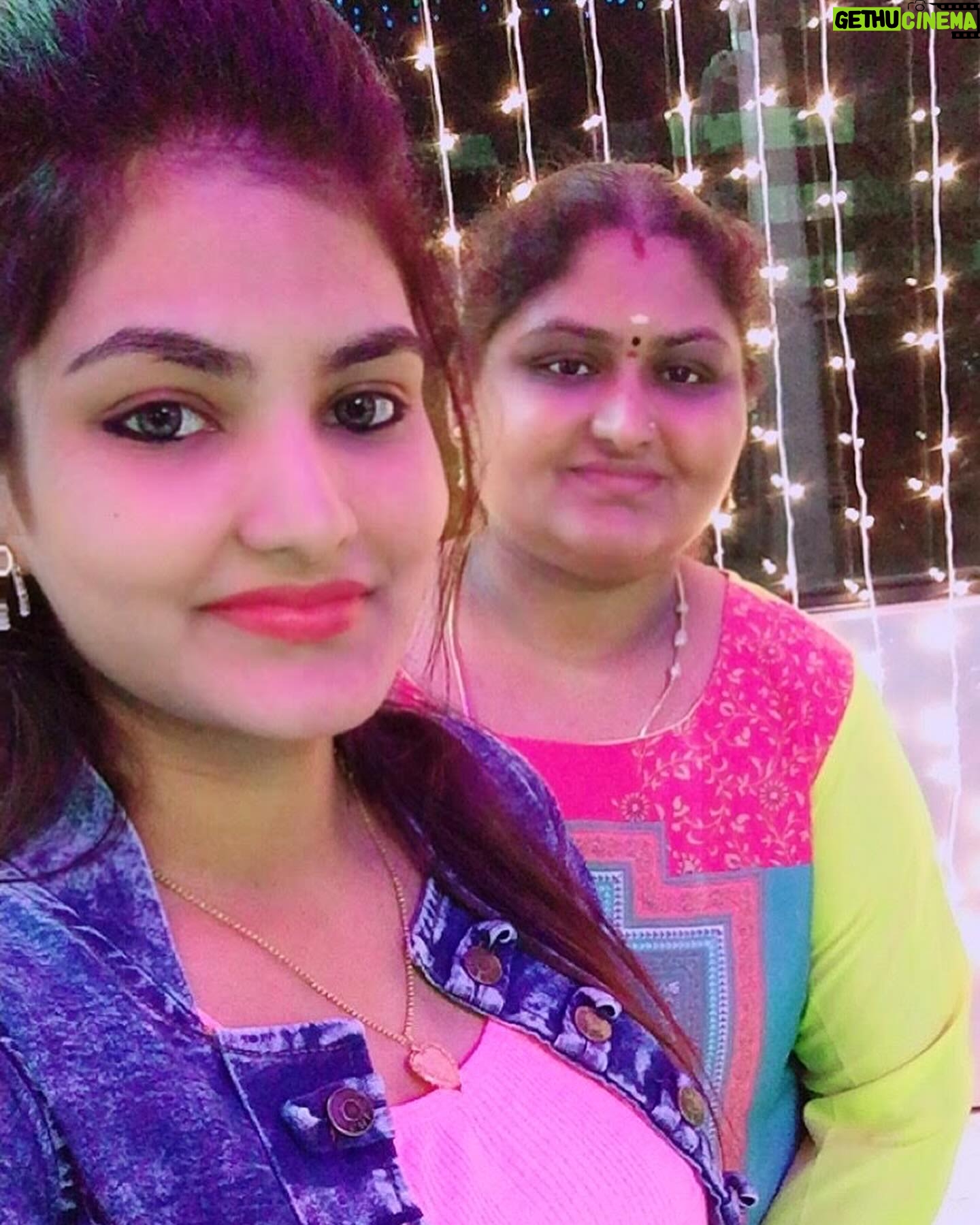 VJ Ezhilarasi Instagram - Happy birthday Amma❤️✨ My mommy has become updated , so she was scolding me to my villain (tambi) that I didn’t post any status itseems😂 aathi elaa mommies yum update aagitaanga pa😅 So this is for her🥰 Actually we both use to be like maamiyar marumugal only😂 but dhanush sir sohna maari - yaaruku daan sir amma nah pidikaadhu..!? I love her cuz wen I was a baby she was a baby too, she got married wen she was 14 years and avangaluku 15 years aaguradhukulla I was born🥲 baby kita toy kodukura maari , I was born as her toy, age difference eh enna nu theriyaadhu but I was always away from her from my 7th grade, to be honest it was after my tambi and elaa veetulayum iruka maari few situations made me to misunderstand the situation , And of course elaa siblings kulla yum iruka maari at first I hated my tambi but IPO he is my kozhandah ♥️ And coming back about my amma Though I didn’t share much of my life with her, I love her soo much , I think this is enough for IG , So naan enna solla varen nah, if u love someone be loud and express it, ulla matum irundha yaaraalayum “eyetex mai or boodha kannadi ” vechi lam kandu pidika mudiyaadhu.. So spread love and stay happy everyone♥️ Once again happy bday to my maamiyar amma❤️✨