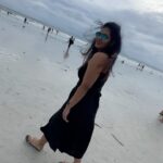 VJ Ezhilarasi Instagram – என் இதயம் உனையே தேடுதே..