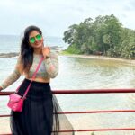 VJ Ezhilarasi Instagram – Blur pictures sometimes hold very good memories and this is one among them🫶🏻 #throwback trip to one of my most fav and beautiful place #andaman 😍 , Adhuvum last min plan are , best as always✨
