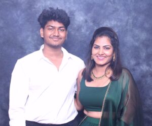VJ Ezhilarasi Instagram - Another pic with villain 👿 Cuz Mera villain looks good in this pic ahm😂 so posting another from this series , kindly bare makkaleh🙏😅