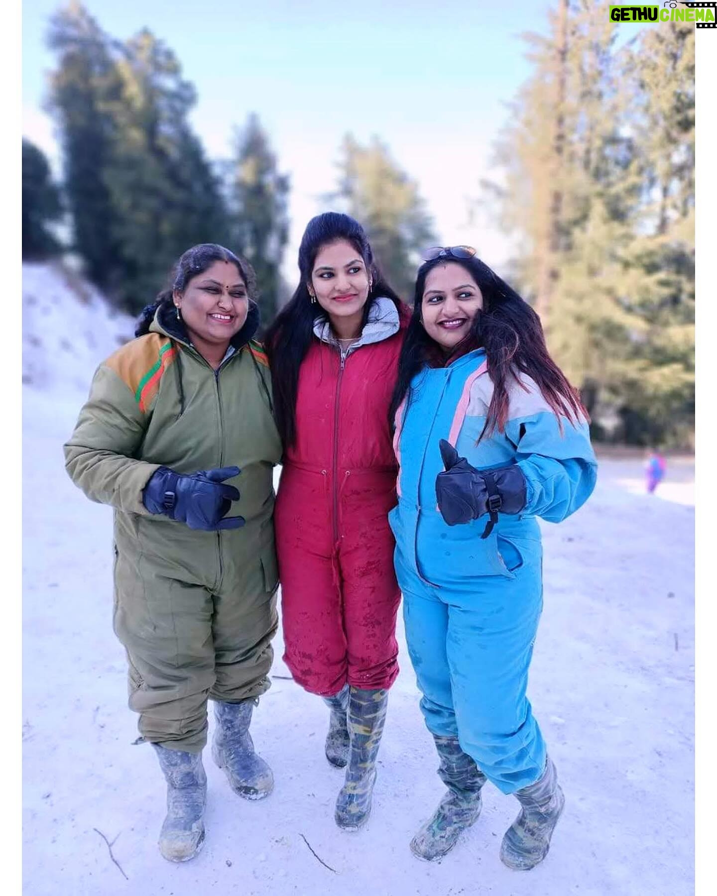 VJ Ezhilarasi Instagram - Happy birthday Amma❤️✨ My mommy has become updated , so she was scolding me to my villain (tambi) that I didn’t post any status itseems😂 aathi elaa mommies yum update aagitaanga pa😅 So this is for her🥰 Actually we both use to be like maamiyar marumugal only😂 but dhanush sir sohna maari - yaaruku daan sir amma nah pidikaadhu..!? I love her cuz wen I was a baby she was a baby too, she got married wen she was 14 years and avangaluku 15 years aaguradhukulla I was born🥲 baby kita toy kodukura maari , I was born as her toy, age difference eh enna nu theriyaadhu but I was always away from her from my 7th grade, to be honest it was after my tambi and elaa veetulayum iruka maari few situations made me to misunderstand the situation , And of course elaa siblings kulla yum iruka maari at first I hated my tambi but IPO he is my kozhandah ♥️ And coming back about my amma Though I didn’t share much of my life with her, I love her soo much , I think this is enough for IG , So naan enna solla varen nah, if u love someone be loud and express it, ulla matum irundha yaaraalayum “eyetex mai or boodha kannadi ” vechi lam kandu pidika mudiyaadhu.. So spread love and stay happy everyone♥️ Once again happy bday to my maamiyar amma❤️✨