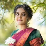 VJ Kalyani Instagram - தீரா சந்தோஷத்திற்கும் தித்திக்கும் வாழ்க்கைக்கும் இனிய தமிழ்ப் புத்தாண்டு வாழ்த்துகள்! For Ananda Vikatan Nambikkai Viruthugal :) ... 👗: @stylewithyas (Amazing work, thankyou darling sister) Mua: @kalaiartistry pretty work ka💛 Hairdo: @deepa_signature_hairstyles 💛 📸: @eyeclickzstudio 💛 #tamilnewyear #blessings #wishes #grateful #vjkalyani🎤