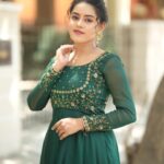 VJ Kalyani Instagram - My Way of turning on the 'Green Flags' 😂 ... Wearing: @designed_by_sindhu Makeup & hair: @aarthibridalmakeover 📸: @eyeclickzstudio ... #greenflag #green #traditional #eventlook #vjkalyani🎤