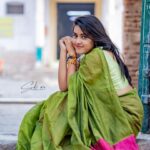 VJ Kalyani Instagram - 🫡💚 ... 📸: @sk_wedding__photography ... #saree #sareelove #sareefashion #justbeingme #vjkalyani🎤