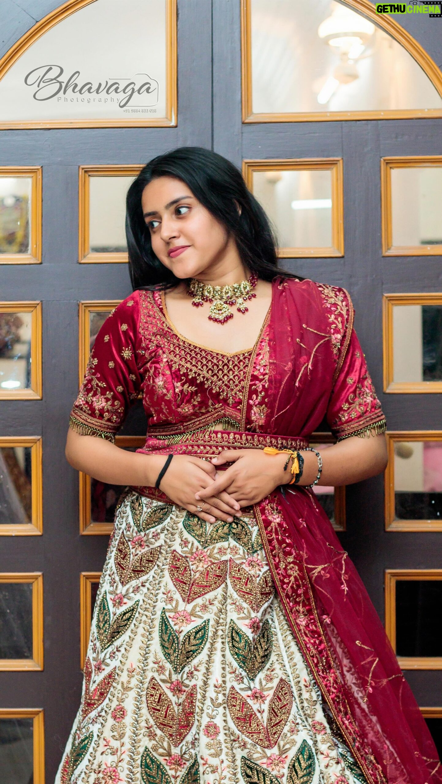 VJ Kalyani Instagram - Premium wedding outfits available for rent @lithas_rentals Thank you @vj_kalyani Chennai - 7845845310 Salem - 7871905656 📸 @bhavaga_photography #rental #lithasrentals #chennai #salem #rentallehenga #ballgown #weddinglehenga #chennairentaldress #rentaloutfits