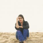 VJ Kalyani Instagram - Too many shades of me by the sea... ... 📸: @low.shutters_ #beach #bythesea #peace #happy #vjkalyani🎤
