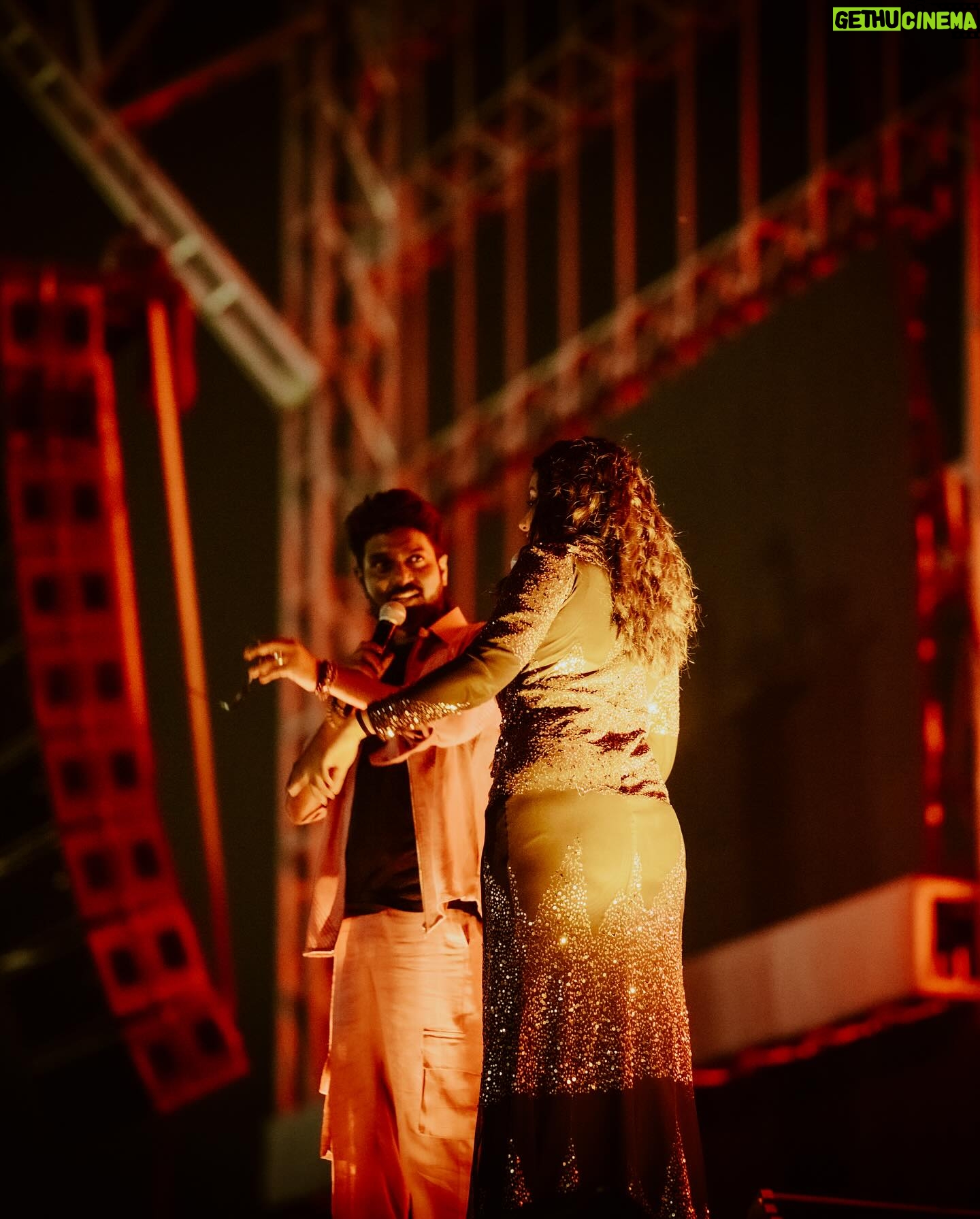 VJ Kalyani Instagram - As goofy on stage, coz thats where my heart is...! Pradeep Kumar Live in Concert at Trichyyy!! Wattta magical eve indeed it was, revamped the show post heavy rains and the crowd was still on!! @pradeep_kumar1123 anna, you are awesomeeeee💛 ... Congratulations lca & rafe na for the massive hittt despite the natural odds and thankyou for having meee💛💛 @makapa_anand anna my guiding starrr🥰🥰 ... Wearing: @lithas_rentals Muah: @revyz_makeover 📸: @cameracrewshorts ... #pradeepkumar #liveinconcert #host #trichy #vjkalyani🎤