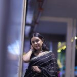 VJ Kalyani Instagram - Thankyou Tirupur:) Yet an other good day at work...! ... 📸: @crazy_capture_studio Makeup: @glamup_byabi Hair: @thrisha_hairstylist #tirupur #grateful #host #blacksaree #vjkalyani🎤