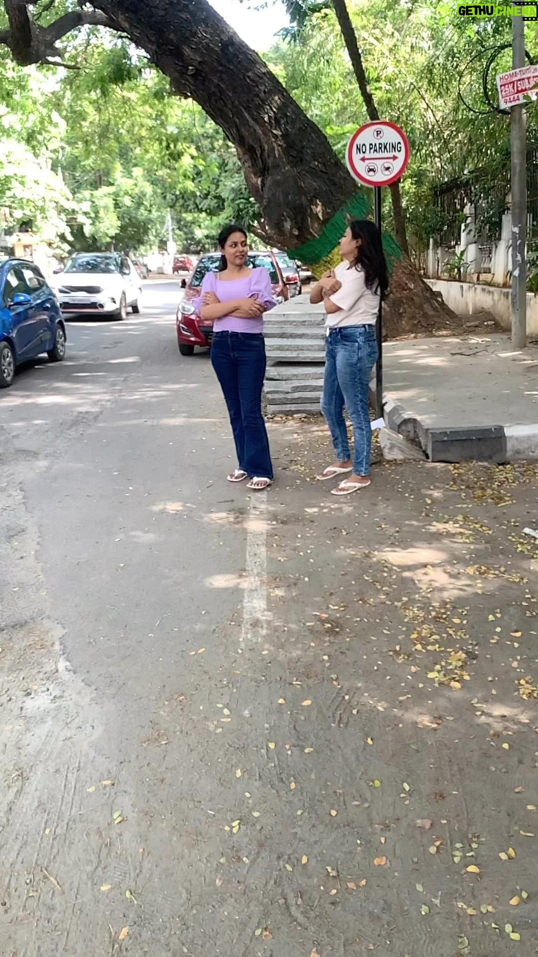 VJ Tara Instagram - Pov: Meeting your sistahhh after so long🌹💃. . . . . . . #sisterlove #sisterhood #sistersquad #tamil #kushi #samantha #tamilreels #tamil #tamilactress #tamillyrics #tamilactors #reelitfeelit #reelsinstagram -#chennai #chennai_trendies #tamilvideo #sidsriram #sidsriramsongs