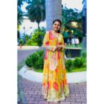 VJ Tara Instagram – Got this beautiful outfit from @nach.fashionstoreindia and you guys can get yours from them too for this diwali🤩🙌
.
.
Pc: @nikith_yoshua