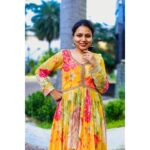 VJ Tara Instagram – Got this beautiful outfit from @nach.fashionstoreindia and you guys can get yours from them too for this diwali🤩🙌
.
.
Pc: @nikith_yoshua