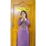 VJ Tara Instagram - Swipe to see the reaction change😜🙌 . . Pc: @_hariharan_ennum_naan #happyhome #kurthi #nomake #positivity #vibes #ootd #sruthibotique