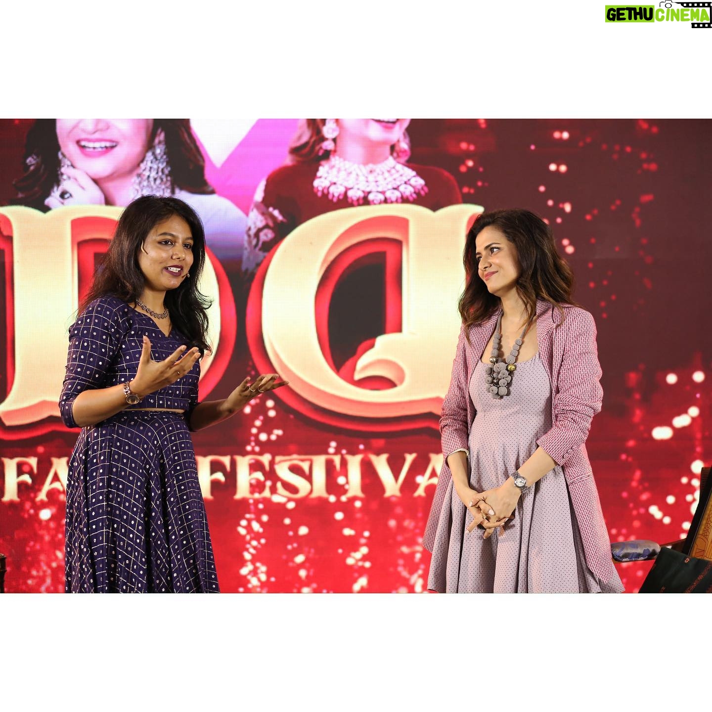 VJ Tara - 4K Likes - And it’s always so surreal 🤩🤍 i recreated thevar magan with my inspiration @ddneelakandan ka😍
.
Outfit: @niram.studio
Jewel: @aarvee.chennai
#anchor #show #interview #ootd #ddfansmeet