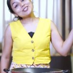 VJ Tara Instagram – Crispy, golden perfection awaits! Experience potato fry like never before with Premier Fry Pan. 🥔
Products used from : @premierkitchen.in
Shot by: @_selvinraj
Curated by : @sampath_kumar_gandhi
Edited by : @vetriselvan_editoroffl 
#cooking #cookingvideo #cookingtime #cookingra m