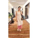 VJ Tara Instagram - Office-ku ready💯 Get your customised co-ords ser from @srithithecouture ✨ . . #ootd #fashionstyle #cottonset #summeroutfit