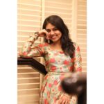 VJ Tara Instagram - Can't dim my glow, no matter how hard you try.😜 . Jewels: @aarvee.chennai Outfit: @niram.studio #ootd #ootdfashion #poser #anchor