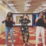 VJ Tara Instagram - Kavala with these girls 🥳 . @sanjanamiriam @yuvarekha_jarald #dance #dancereels #reelsindia #kavala #dancer #jailer #rajinikanth #tamannahbhatia #anirudh