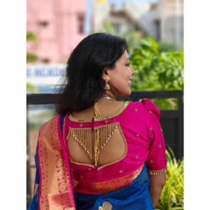 VJ Tara Instagram - Happy diwali 🪔🎆
.
.
Saree: @srijeyamsarees 
Blouse: @_barnali_fashion_ 
Jewel: @aarvee.chennai 
#saree #ethinicwear #traditionalwear #ootd #diwali